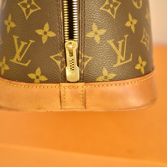 Louis Vuitton Alma PM - Picture 14 of 15